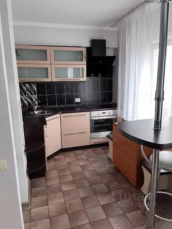 Студия Хакасия, Абакан ул. Вяткина, 47 (28.0 м) - Фото 2