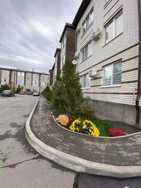1-к. квартира, 37 м, 1/3 эт. - Фото 0