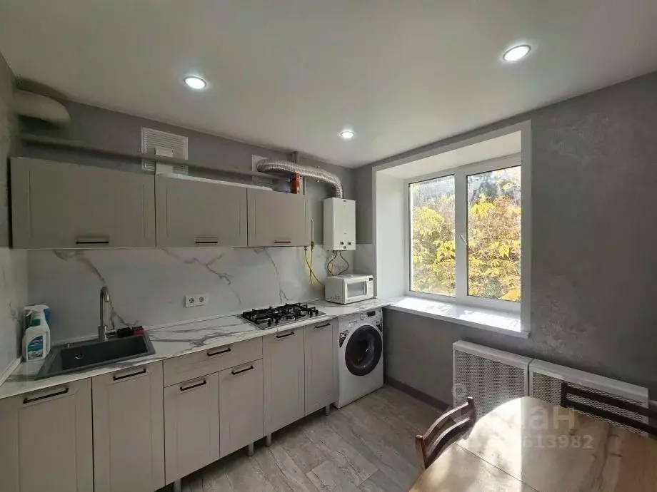 4-к кв. Татарстан, Зеленодольск ул. Карла Маркса, 60 (61.5 м) - Фото 1