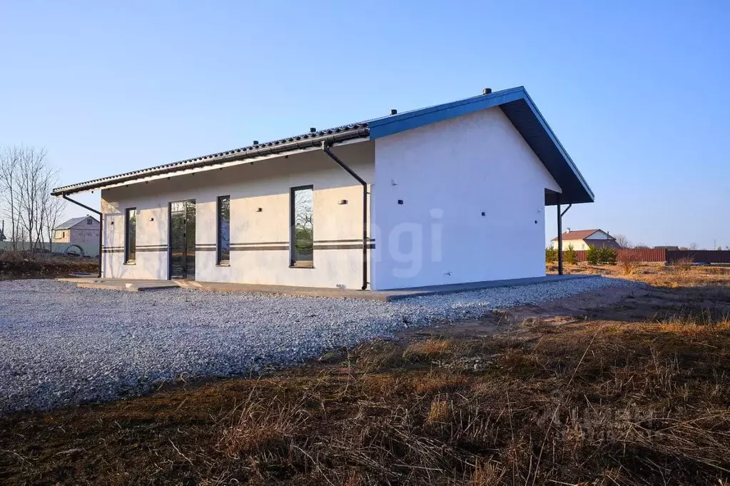 Дом в Псковская область, Псковский район, Логозовская волость, д. ... - Фото 1