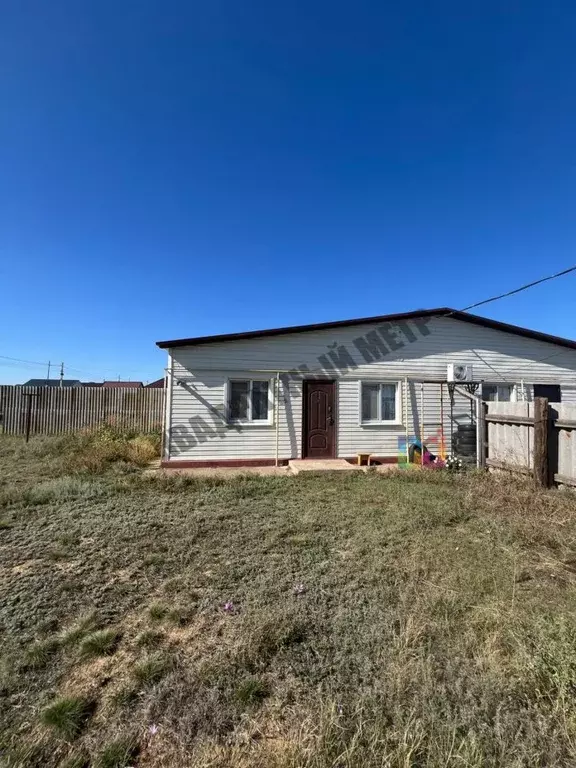 Дом в Калмыкия, Целинный район, с. Троицкое ул. Зая-Пандита, 2А (42 м) - Фото 2