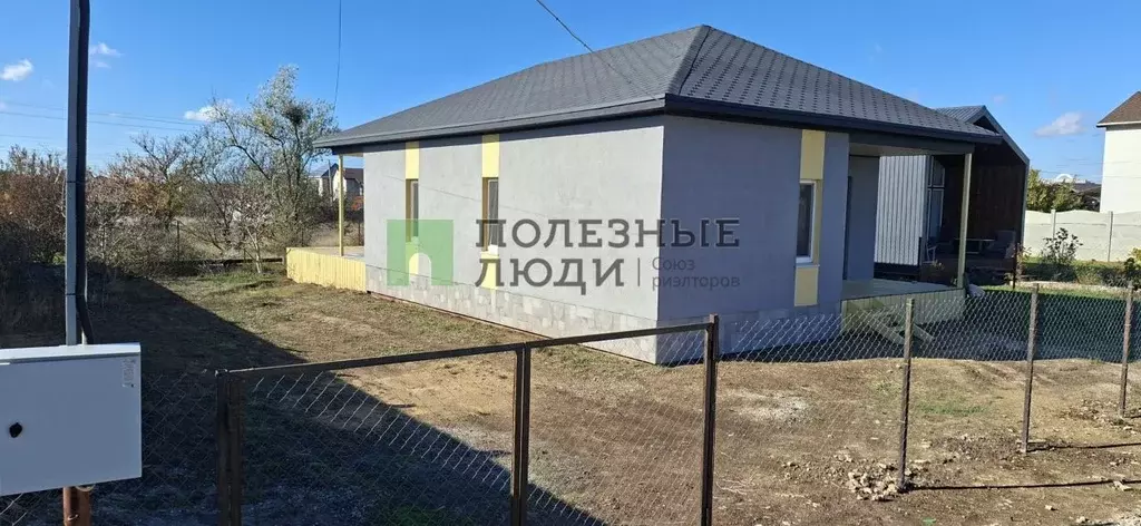 Дом в Крым, Сакский район, Молочненское с/пос, с. Витино  (71 м) - Фото 1