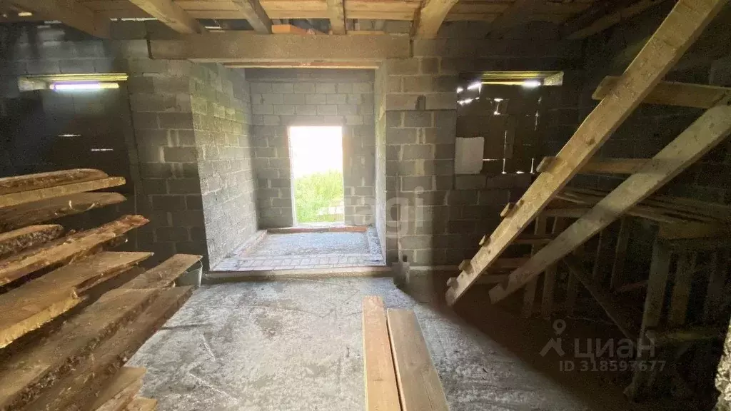 Дом в Башкортостан, Нуримановский район, Красногорский сельсовет, с. ... - Фото 2