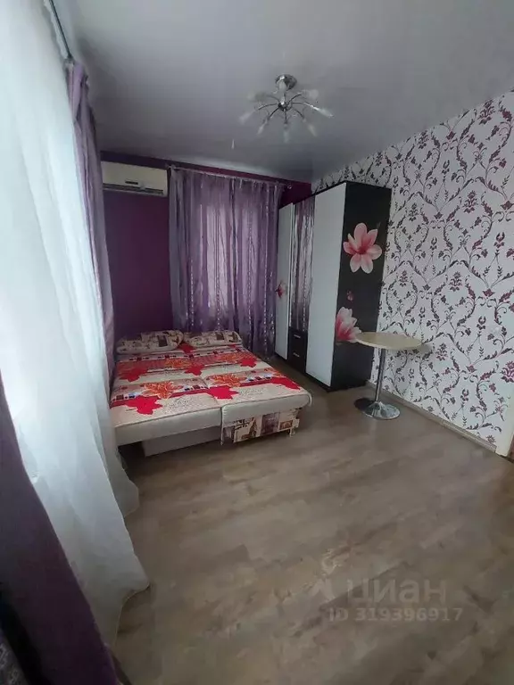 2-к кв. Краснодарский край, Горячий Ключ ул. Герцена, 59к7 (32.1 м) - Фото 0