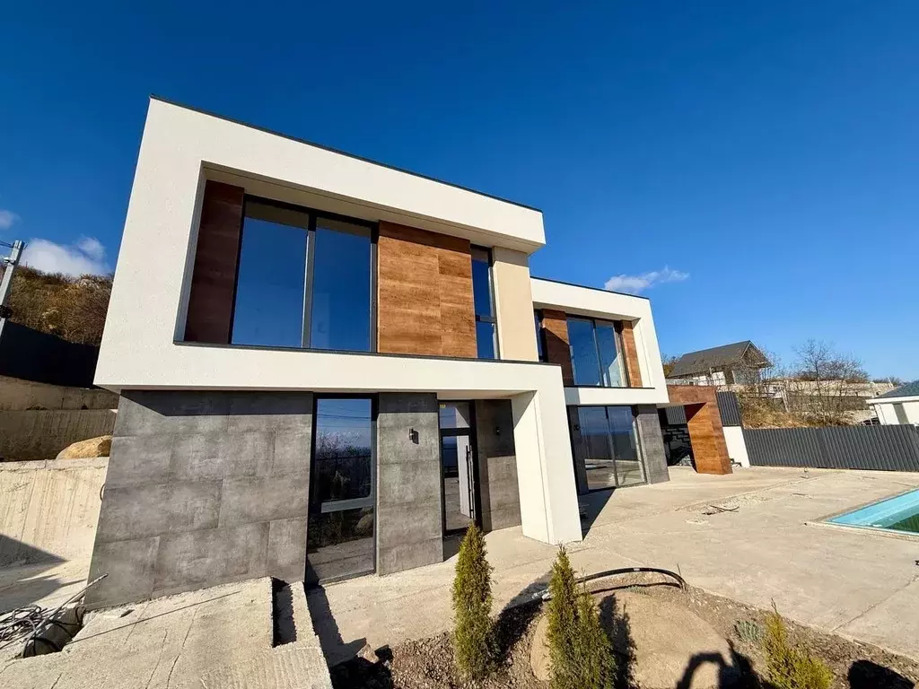 Дом в Крым, Алушта муниципальный округ, с. Малый Маяк ул. Морская, 75 ... - Фото 1