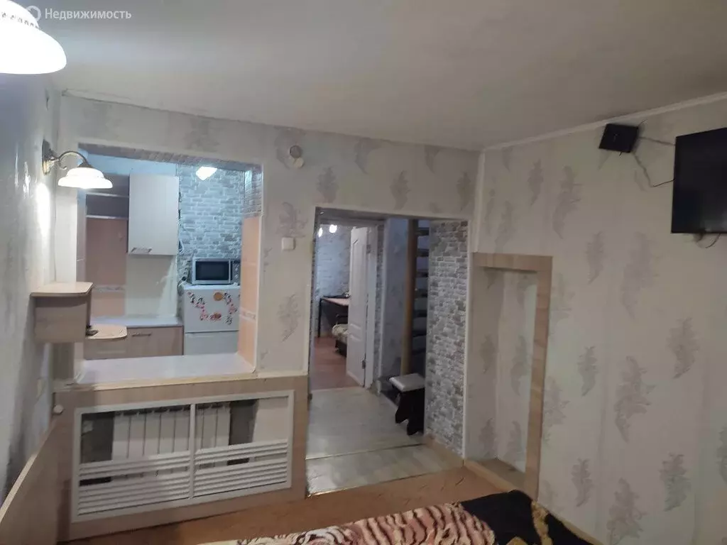 3-комнатная квартира: Симферополь, улица Козлова, 92к5 (50 м) - Фото 2