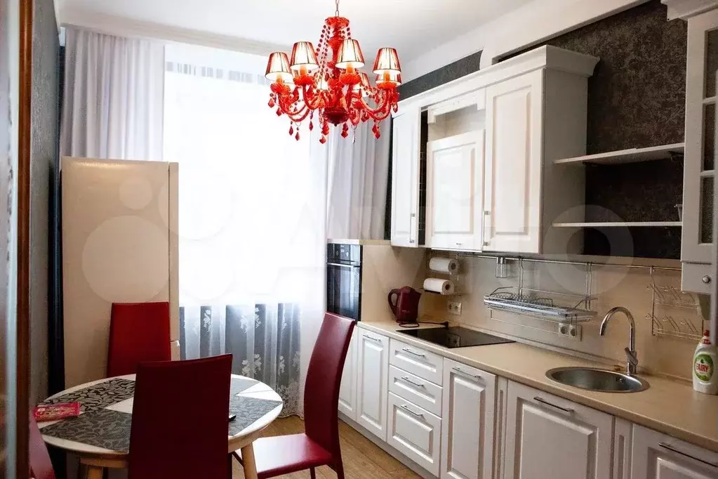 2-к. квартира, 55 м, 4/10 эт. - Фото 0
