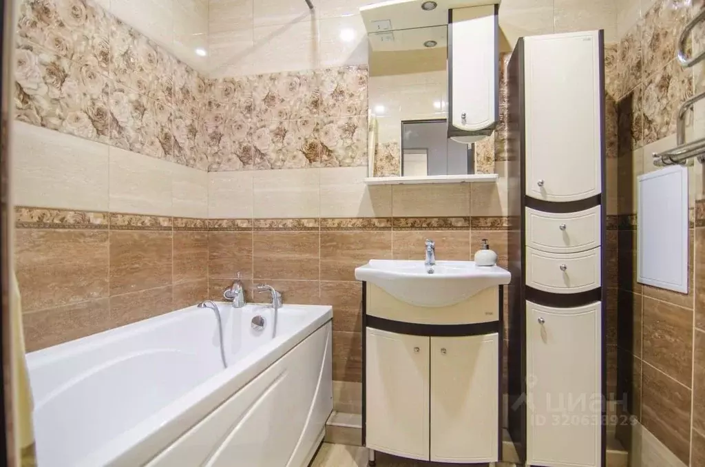 3-к кв. Краснодарский край, Геленджик ул. Маршала Жукова, 1к1 (73.0 м) - Фото 1