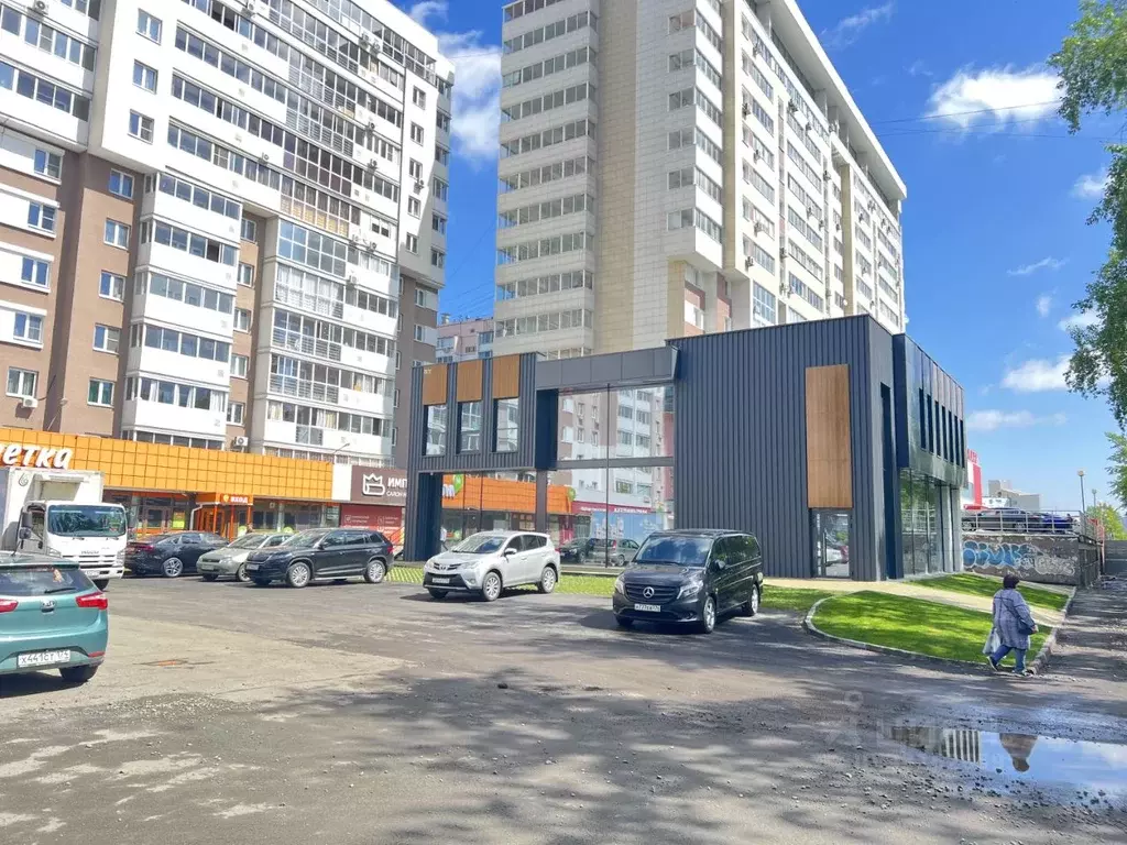 Торговая площадь в Челябинская область, Челябинск ул. Братьев ... - Фото 1