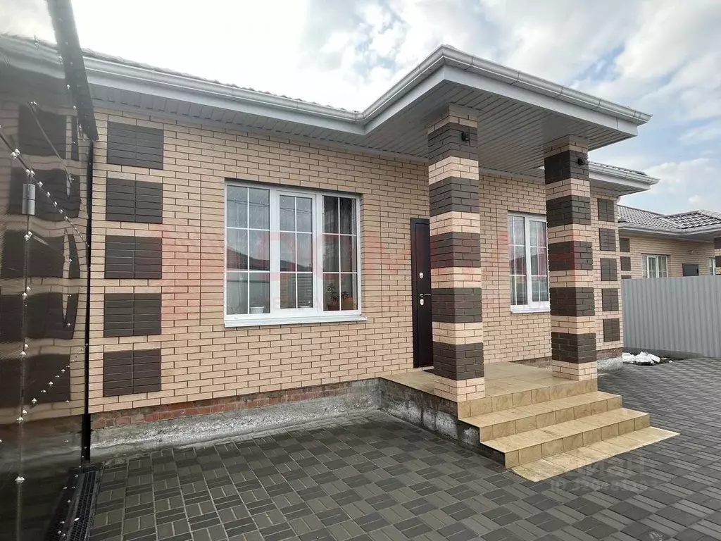 Дом в Ростовская область, Мясниковский район, с. Большие Салы  (95 м) - Фото 1