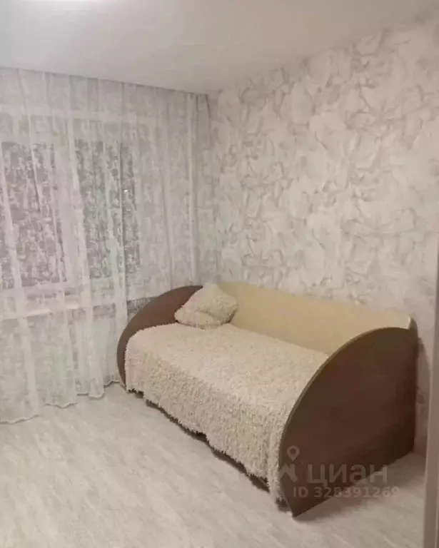 1-к кв. Кемеровская область, Осинники ул. 50 лет Октября, 10 (17.0 м) - Фото 1