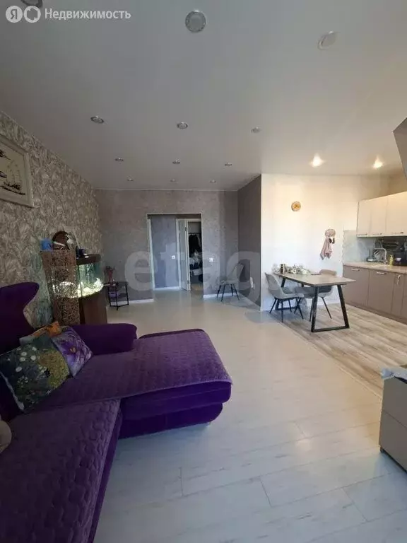 3-комнатная квартира: Ангарск, 18-й микрорайон, 20 (78.1 м) - Фото 1