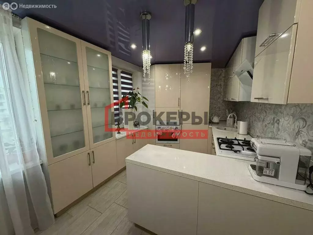 3-комнатная квартира: Севастополь, улица Бориса Михайлова, 19 (68 м) - Фото 1