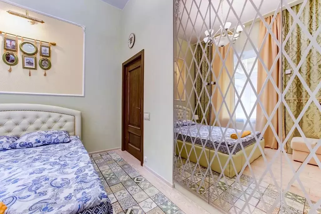 Комната Санкт-Петербург Большая Морская ул., 13 - Фото 1