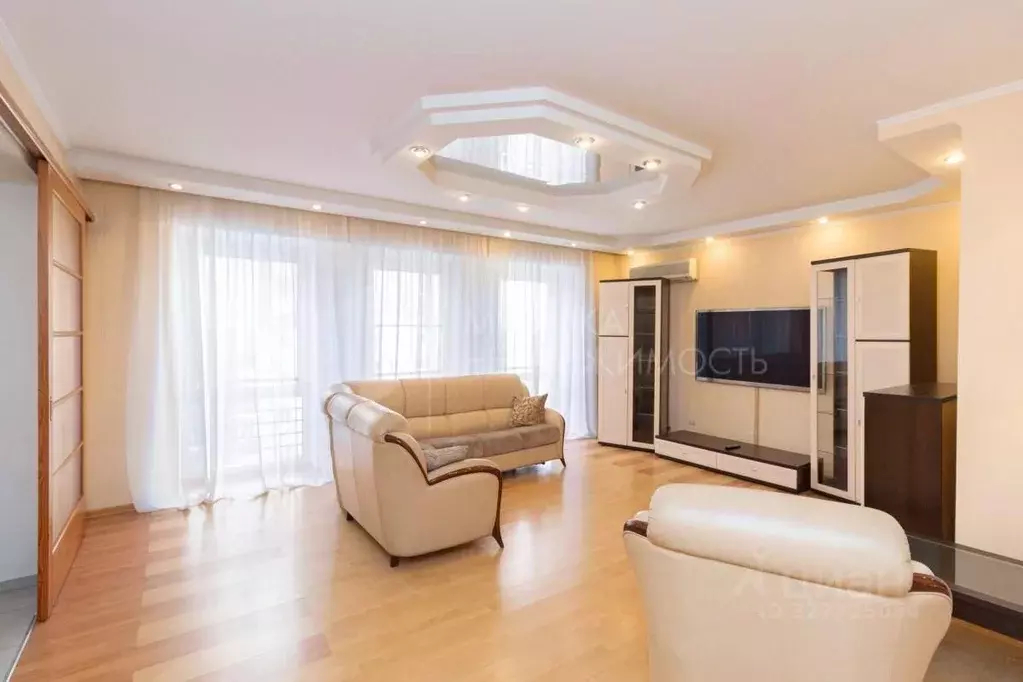 3-к кв. Тюменская область, Тюмень ул. Немцова, 4 (109.0 м) - Фото 1