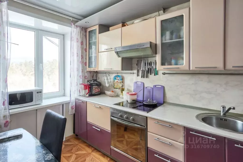 4-к кв. Забайкальский край, Чита Петровско-Заводская ул., 48 (73.5 м) - Фото 0