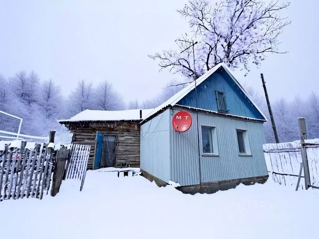 Дом в Оренбургская область, Тюльганский район, Троицкий сельсовет, с. ... - Фото 1