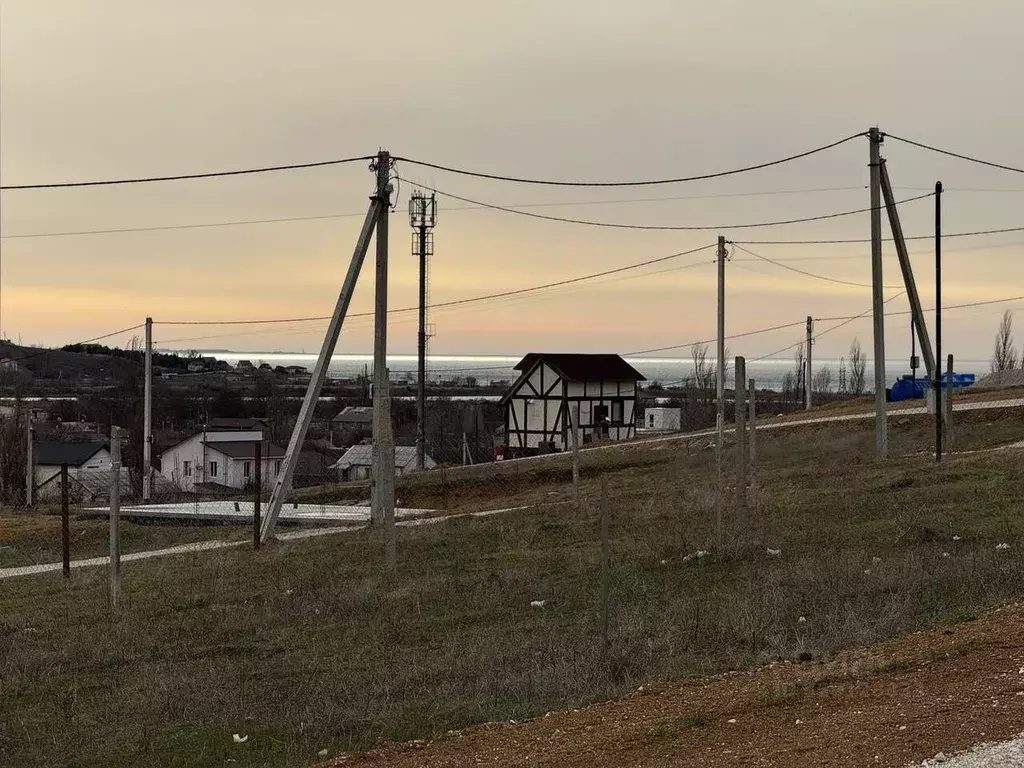 Участок в Севастополь с. Полюшко, ул. Александра Боброва (4.0 сот.) - Фото 1