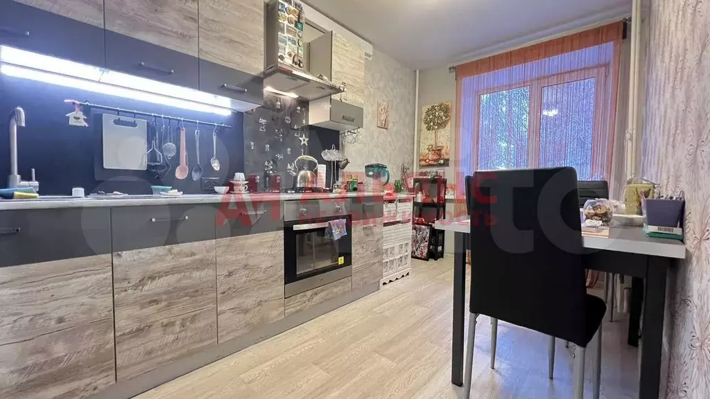 3-к. квартира, 80 м, 3/9 эт. - Фото 0