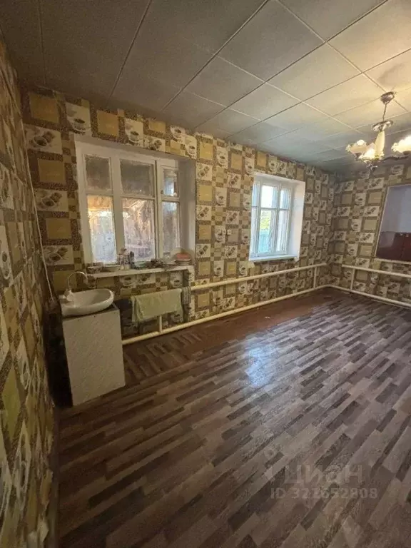 Дом в Астраханская область, с. Енотаевка ул. Чичерина, 30А (49 м) - Фото 1