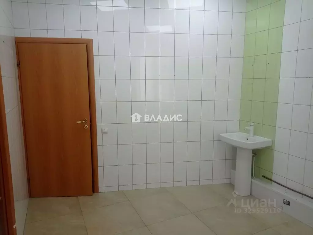 Помещение свободного назначения в Владимирская область, Владимир ул. ... - Фото 2