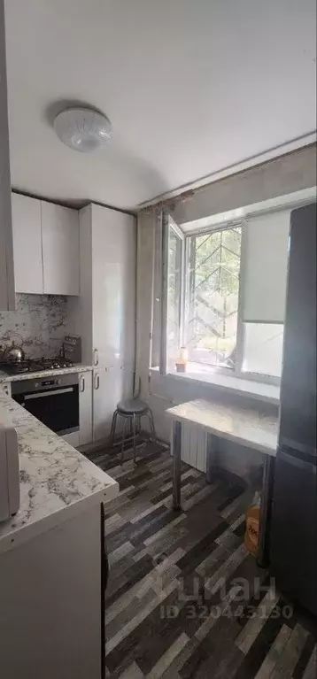 3-к кв. Саратовская область, Саратов Барнаульская ул., 20 (58.4 м) - Фото 1