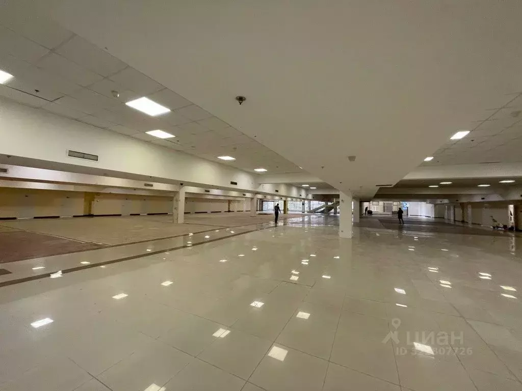 Торговая площадь в Санкт-Петербург Новолитовская ул., 15 (600 м) - Фото 1