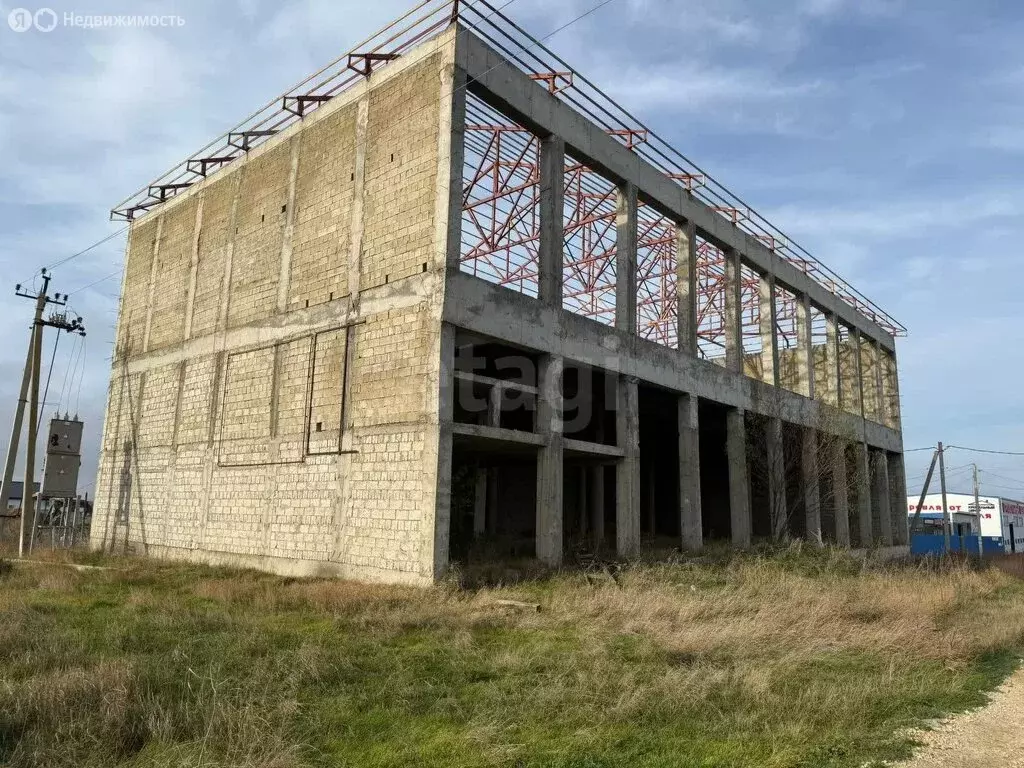 Торговая площадь (300 м) - Фото 1