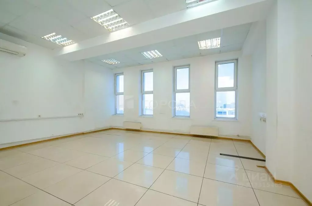 Офис в Новосибирская область, Новосибирск Каменская ул., 78/2 (100 м) - Фото 1