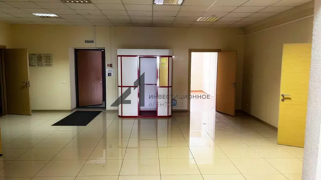 Помещение свободного назначения в Тюменская область, Тюмень ул. ... - Фото 0