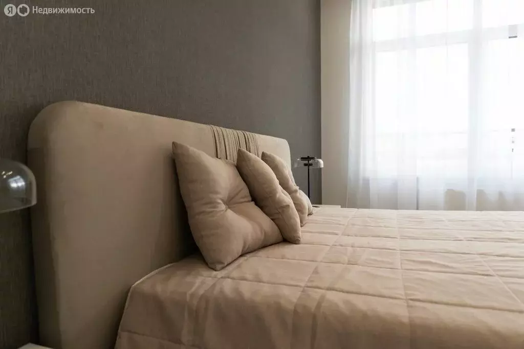 2-комнатная квартира: Калининград, улица Молодой Гвардии, 34 (81.8 м) - Фото 0