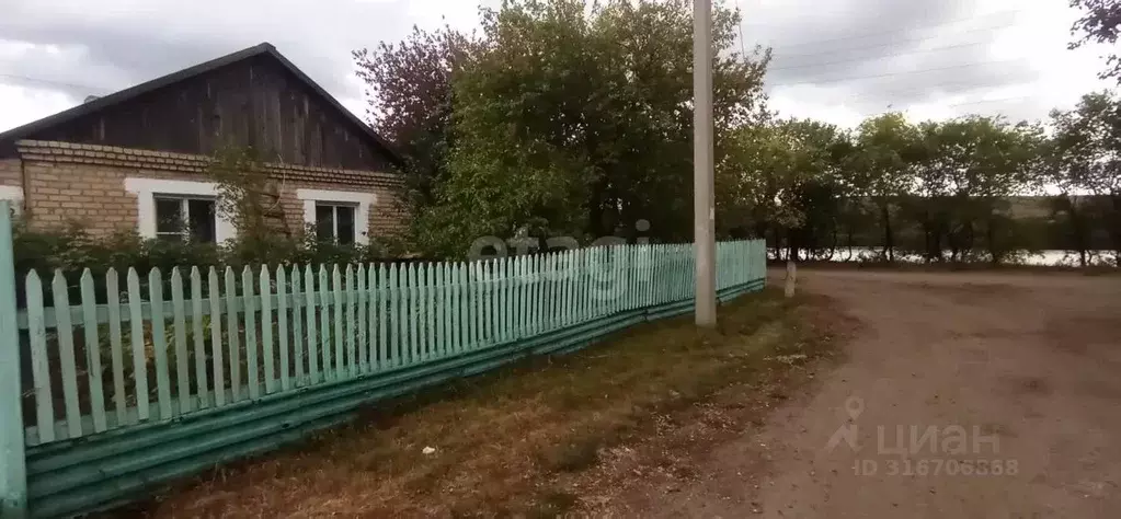 Дом в Забайкальский край, Нерчинск Нерчинская ул., 1 (64 м) - Фото 0