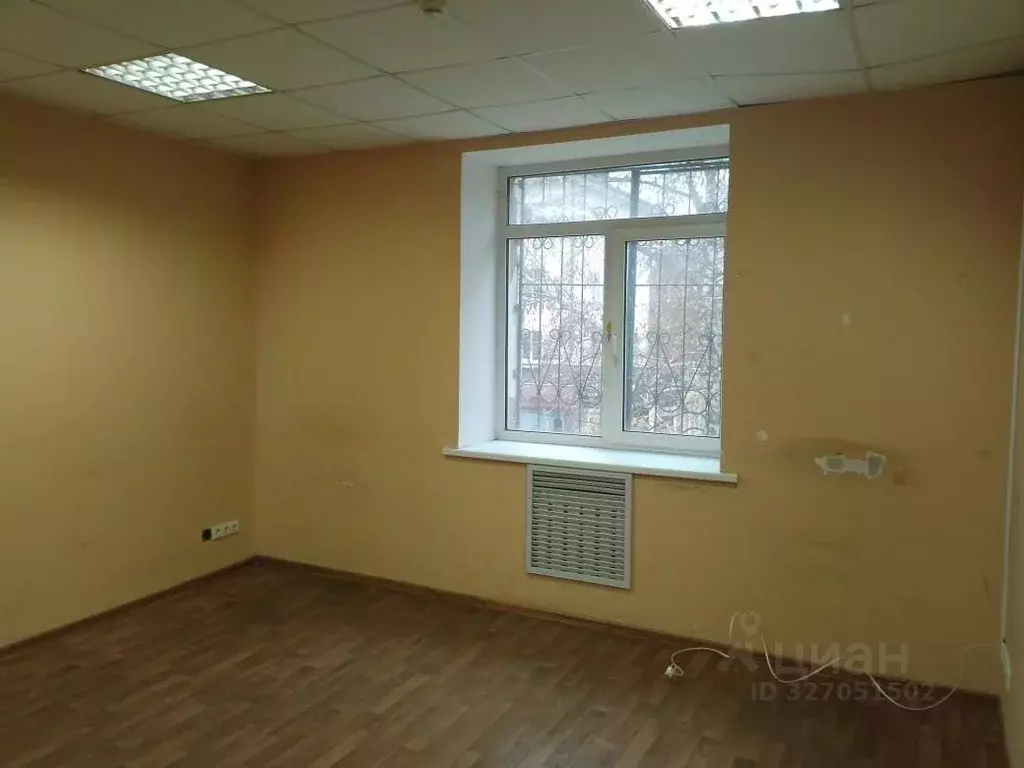 Помещение свободного назначения в Самарская область, Тольятти ул. ... - Фото 1