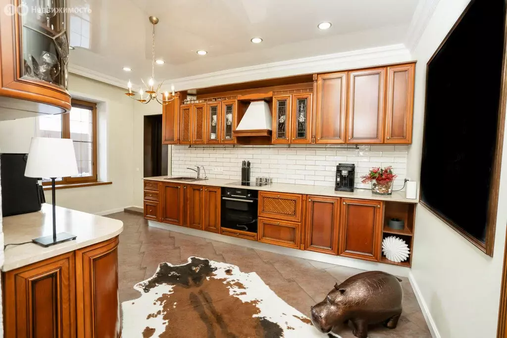 Дом в посёлок Дзержинск, Светлый переулок, 15 (320 м) - Фото 1