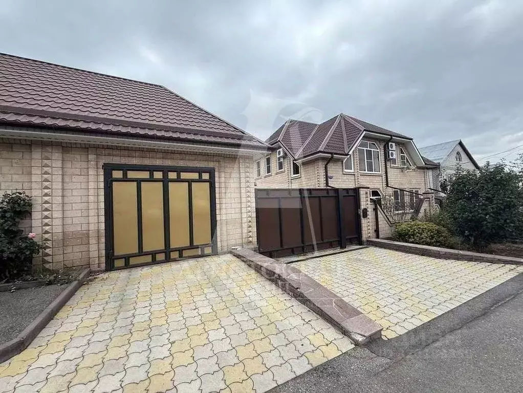 Дом в Ставропольский край, Железноводск городской округ, пос. ... - Фото 1