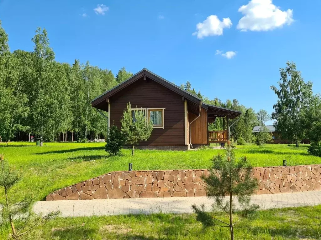 Дом в Московская область, Серпухов городской округ, д. ... - Фото 1