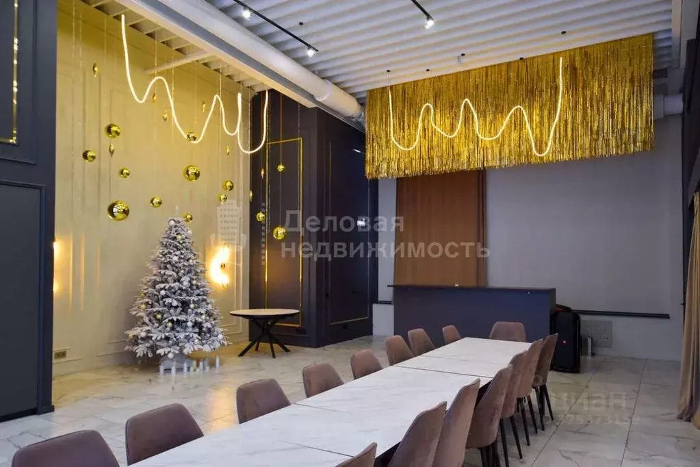 Помещение свободного назначения в Новгородская область, Великий ... - Фото 1