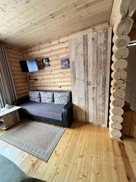Дом в Карачаево-Черкесия, Зеленчукский район, с. Архыз ул. Курджиева, ... - Фото 1