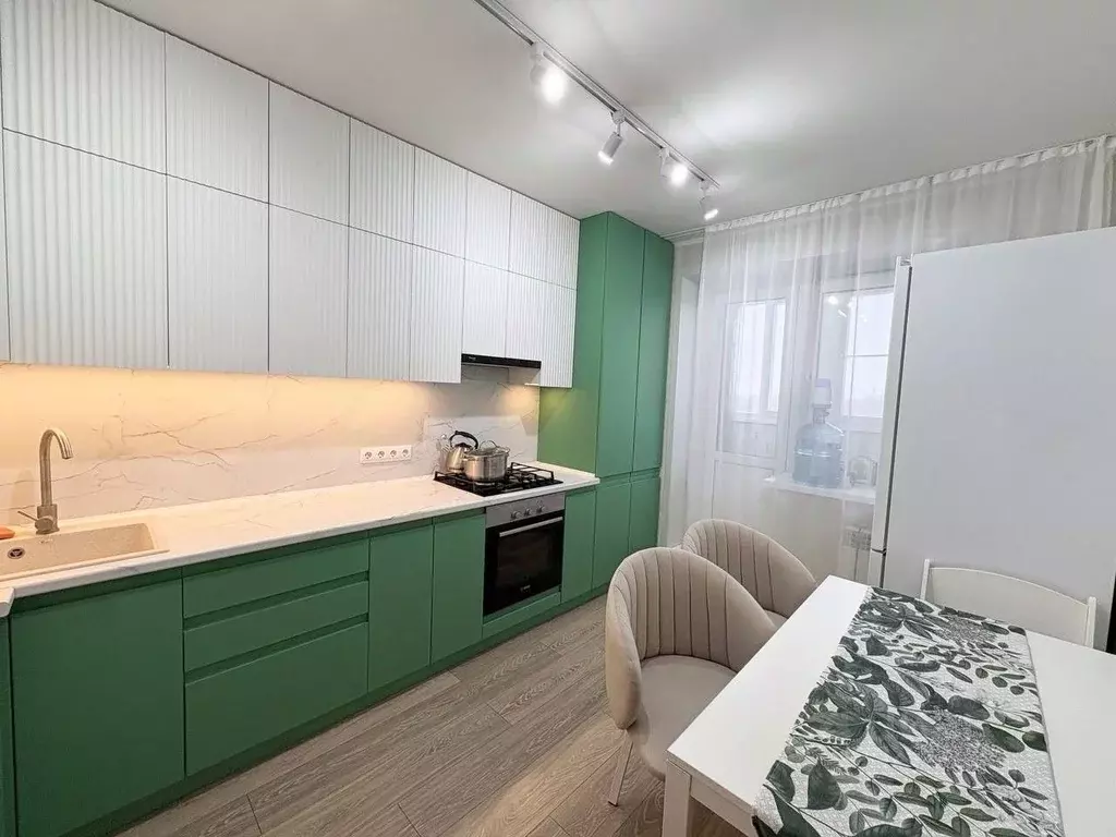 2-к кв. Чувашия, Чебоксары ул. Академика РАН Х.М. Миначева, 25 (64.8 ... - Фото 1