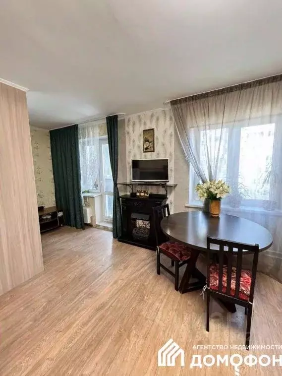 Студия Омская область, Омск ул. Леонида Маслова, 9 (33.0 м) - Фото 1
