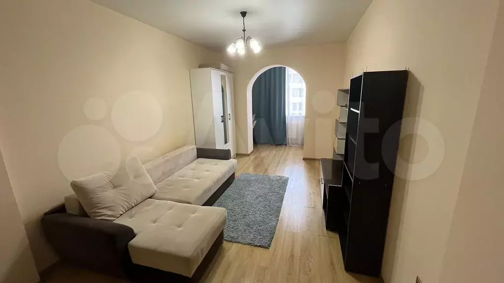 1-к. квартира, 52 м, 8/9 эт. - Фото 0