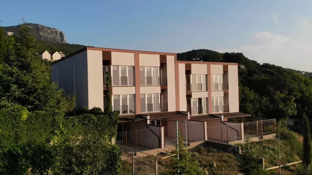 Таунхаус в Крым, Алушта муниципальный округ, с. Кипарисное ул. ... - Фото 1