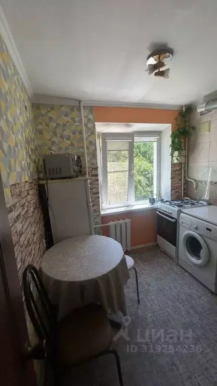 3-к кв. Краснодарский край, Геленджик ул. Грибоедова (57.0 м) - Фото 0