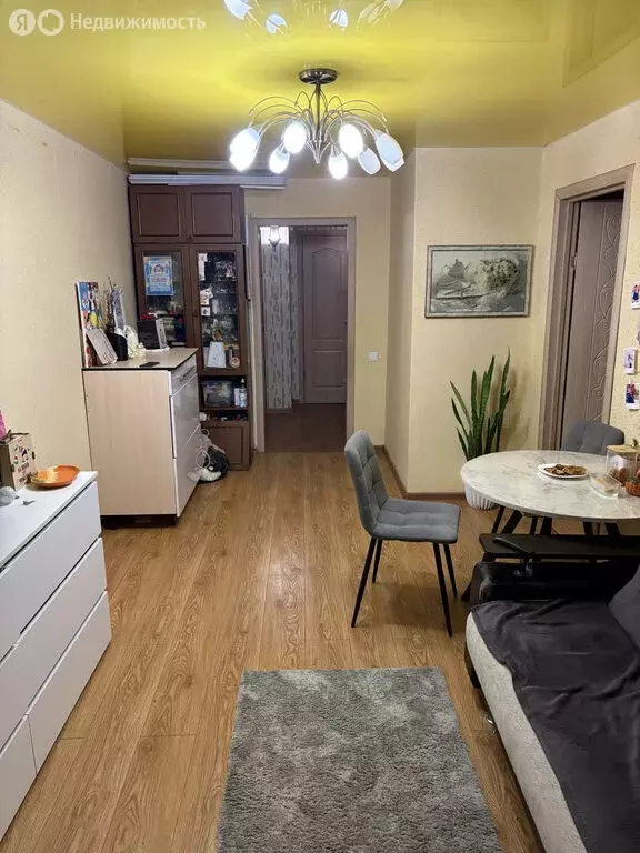 3-комнатная квартира: Курган, улица Коли Мяготина, 163А (49 м) - Фото 1