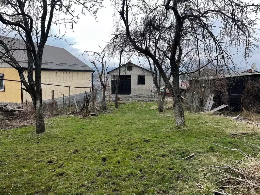 Участок в Северная Осетия, Владикавказ пл. Свободы (5.6 сот.) - Фото 1