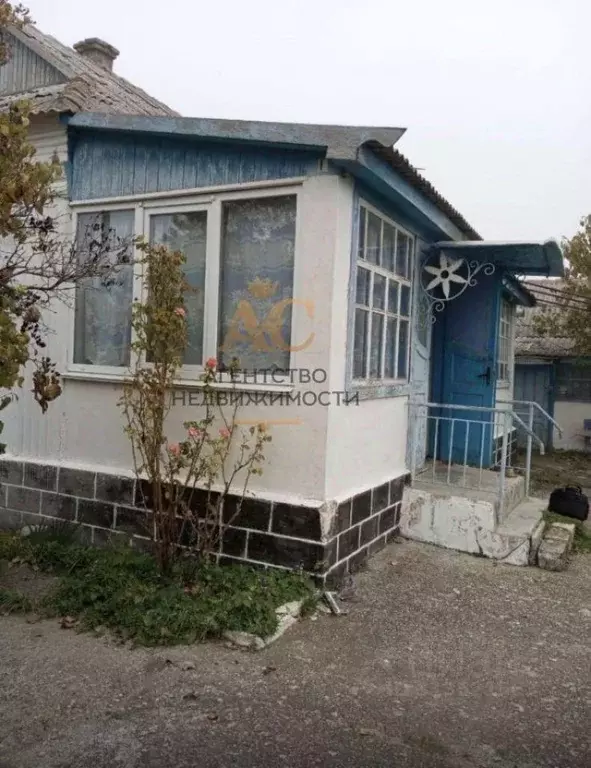 Дом в Крым, Кировский район, с. Приветное ул. Золотой ключ, 1 (61 м) - Фото 0