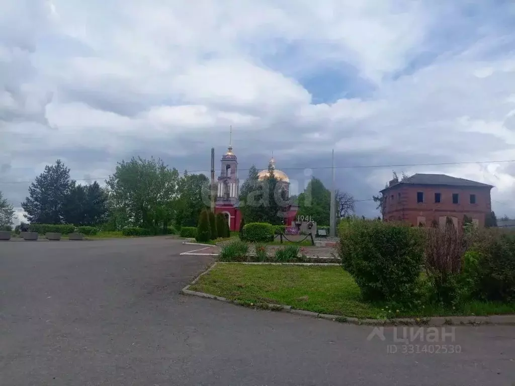 Дом в Калужская область, Бабынинский муниципальный округ, с. Утешево ... - Фото 1