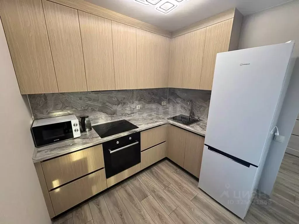 1-к кв. Тюменская область, Тюмень ул. Новоселов, 96 (35.0 м) - Фото 1