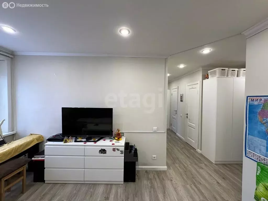 4-комнатная квартира: Ирбит, Комсомольская улица, 39 (70.2 м) - Фото 2