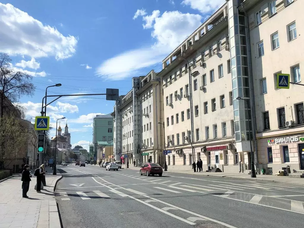 Комната Москва Старая Басманная ул., 25С1 (19.4 м) - Фото 1